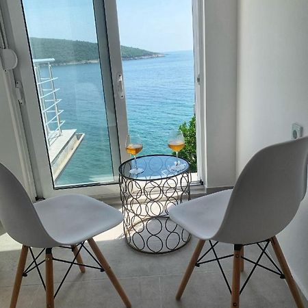 Azzure Apartment Ülgün Dış mekan fotoğraf