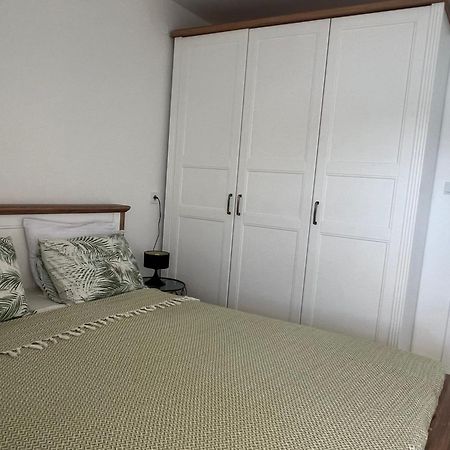 Azzure Apartment Ülgün Dış mekan fotoğraf