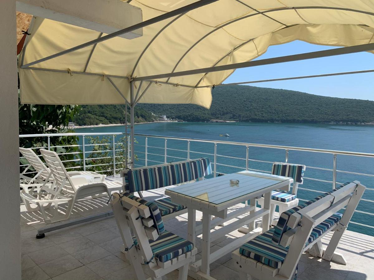 Azzure Apartment Ülgün Dış mekan fotoğraf