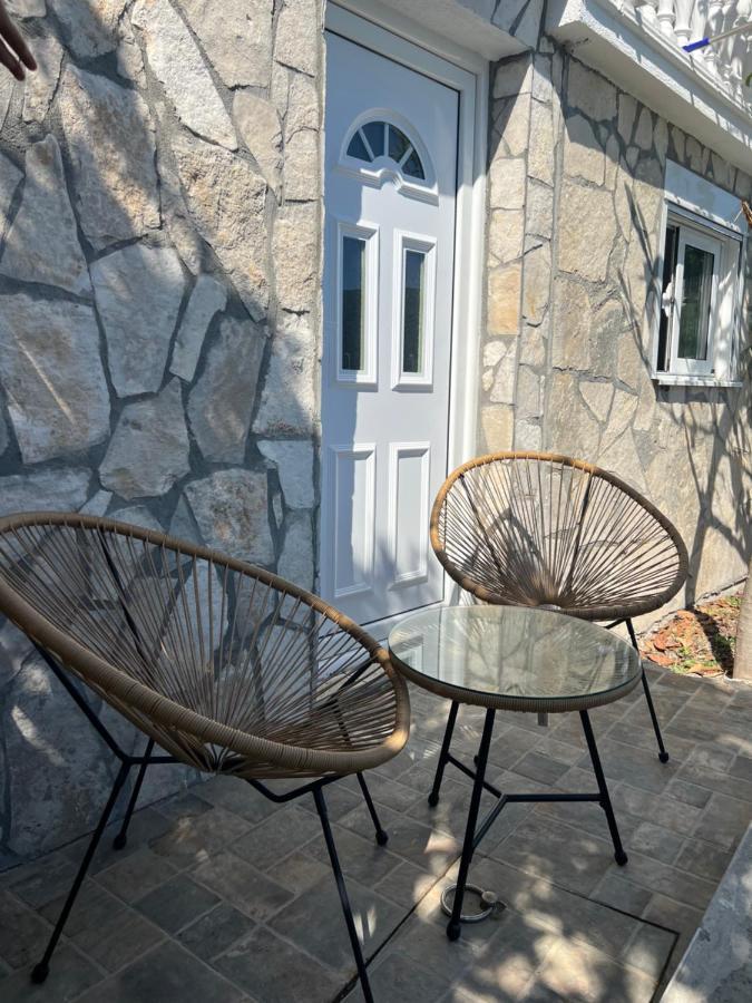 Azzure Apartment Ülgün Dış mekan fotoğraf