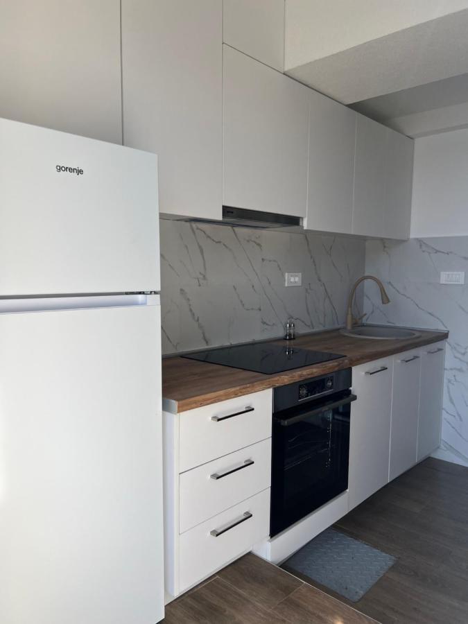 Azzure Apartment Ülgün Dış mekan fotoğraf