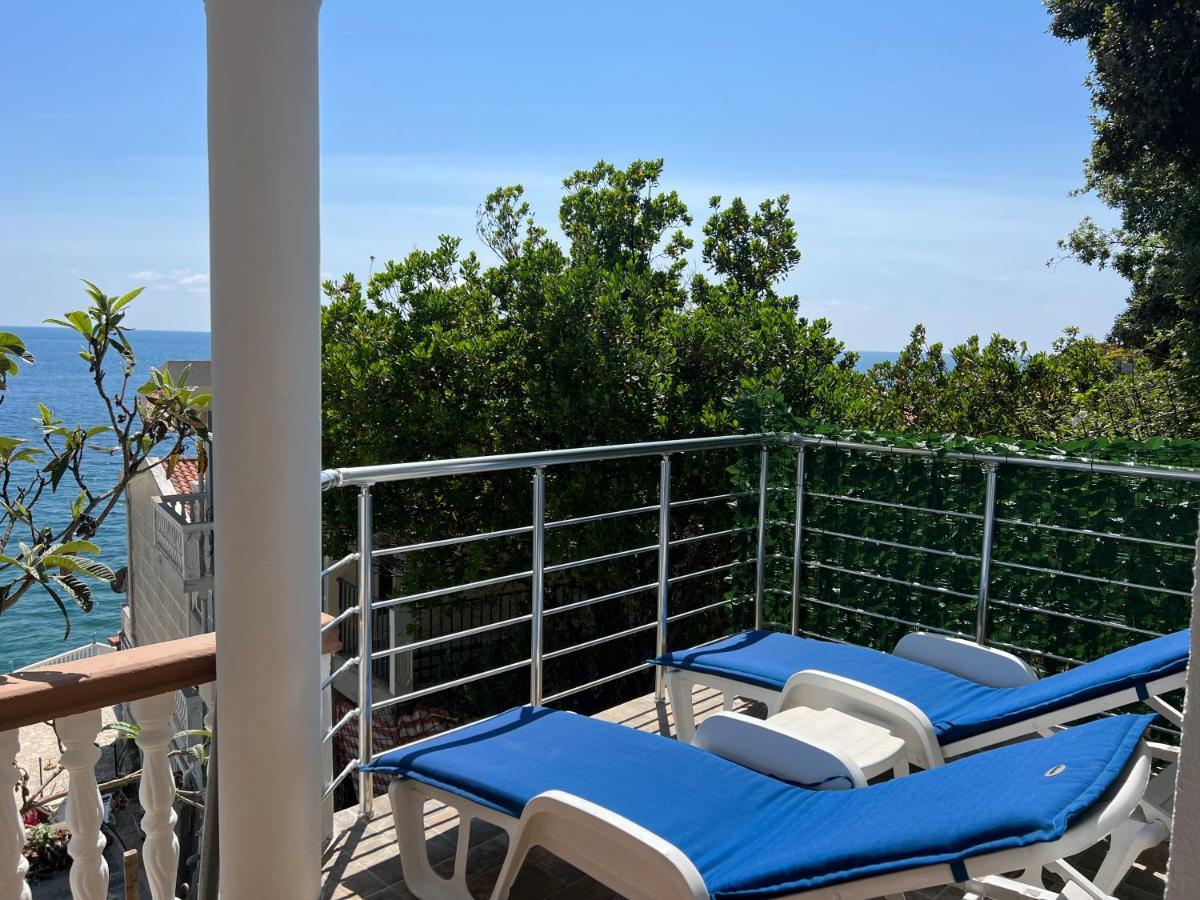 Azzure Apartment Ülgün Dış mekan fotoğraf