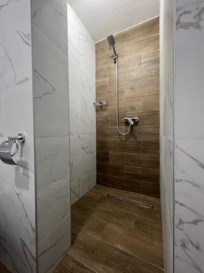 Azzure Apartment Ülgün Dış mekan fotoğraf